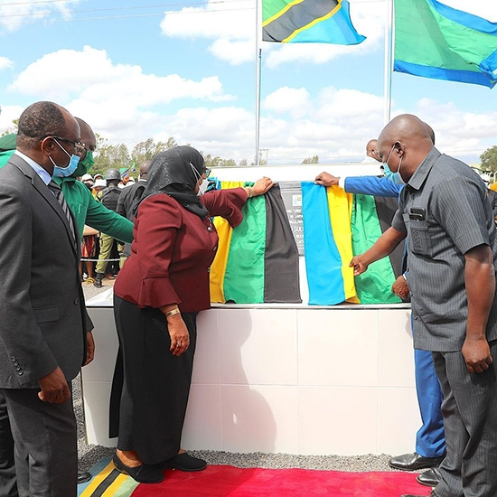 Tanzanian President Unveils the Opening of a 32.2-km Highway Project Undertaken by China Geo-Engineering Corporation